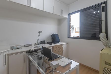 Apartamento para alugar com 90m², 4 quartos e 2 vagas Apartamento para alugar com 90m², 4 quartos e 2 vagasQuarto 1