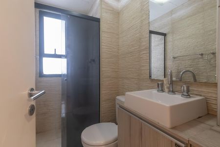 Apartamento para alugar com 90m², 4 quartos e 2 vagas Apartamento para alugar com 90m², 4 quartos e 2 vagasBanheiro Corredor