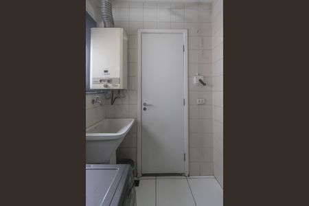 Apartamento para alugar com 90m², 4 quartos e 2 vagas Apartamento para alugar com 90m², 4 quartos e 2 vagasBanheiro de serviço