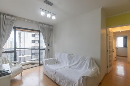 Sala de apartamento para alugar com 4 quartos, 90m² em Indianópolis, São Paulo