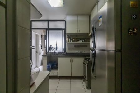 Apartamento para alugar com 90m², 4 quartos e 2 vagas Apartamento para alugar com 90m², 4 quartos e 2 vagasCozinha