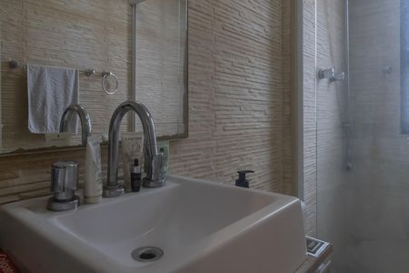 Apartamento para alugar com 90m², 4 quartos e 2 vagas Apartamento para alugar com 90m², 4 quartos e 2 vagasBanheiro da Suíte