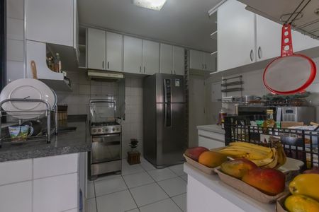 Apartamento para alugar com 90m², 4 quartos e 2 vagas Apartamento para alugar com 90m², 4 quartos e 2 vagasCozinha