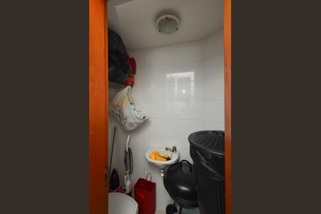 Apartamento à venda com 108m², 2 quartos e 1 vaga Apartamento à venda com 108m², 2 quartos e 1 vagaÁrea de Serviço