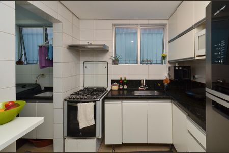 Apartamento à venda com 108m², 2 quartos e 1 vaga Apartamento à venda com 108m², 2 quartos e 1 vagaCozinha
