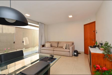 Apartamento à venda com 108m², 2 quartos e 1 vaga Apartamento à venda com 108m², 2 quartos e 1 vagaSala Ambientes