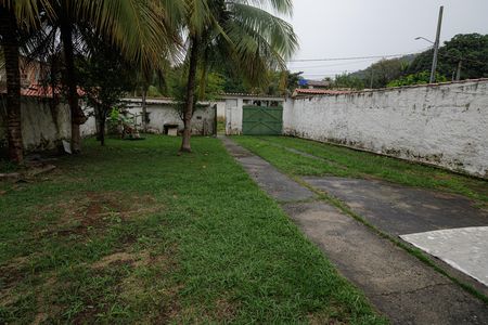 Casa para alugar com 49m², 3 quartos e 5 vagas Casa para alugar com 49m², 3 quartos e 5 vagasQuintal
