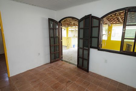 Casa para alugar com 49m², 3 quartos e 5 vagas Casa para alugar com 49m², 3 quartos e 5 vagasSala