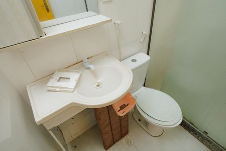 Casa para alugar com 49m², 3 quartos e 5 vagas Casa para alugar com 49m², 3 quartos e 5 vagasBanheiro