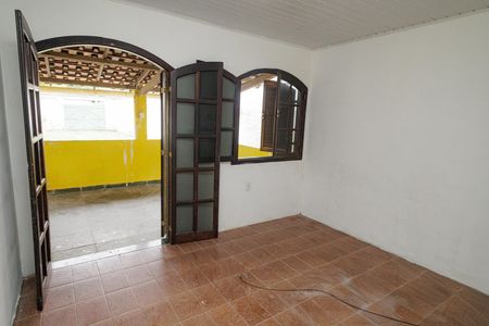 Casa para alugar com 49m², 3 quartos e 5 vagas Casa para alugar com 49m², 3 quartos e 5 vagasSala