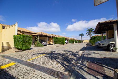 Casa de condomínio para alugar com 60m², 3 quartos e 2 vagas Casa de condomínio para alugar com 60m², 3 quartos e 2 vagasFachada
