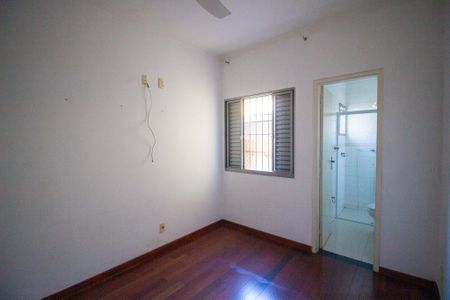 Casa de condomínio para alugar com 60m², 3 quartos e 2 vagas Casa de condomínio para alugar com 60m², 3 quartos e 2 vagasSuíte