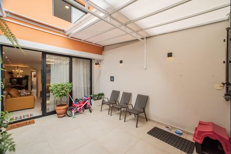 Casa à venda com 130m², 2 quartos e 1 vaga Casa à venda com 130m², 2 quartos e 1 vagaGaragem