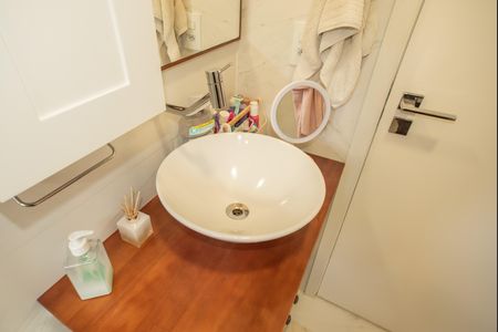 Casa à venda com 130m², 2 quartos e 1 vaga Casa à venda com 130m², 2 quartos e 1 vagaBanheiro da Suíte 2