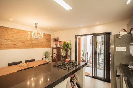 Casa à venda com 130m², 2 quartos e 1 vaga Casa à venda com 130m², 2 quartos e 1 vagaCozinha