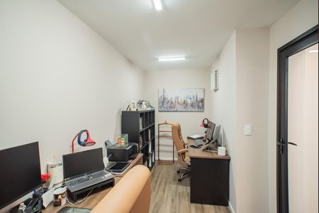 Casa à venda com 130m², 2 quartos e 1 vaga Casa à venda com 130m², 2 quartos e 1 vagaEscritório