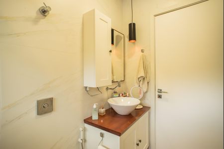 Casa à venda com 130m², 2 quartos e 1 vaga Casa à venda com 130m², 2 quartos e 1 vagaBanheiro da Suíte 2