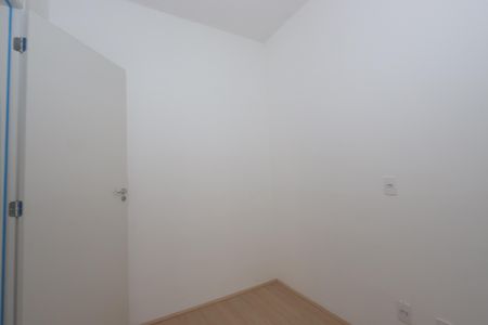 Quarto 2 de apartamento para alugar com 2 quartos, 38m² em Cidade São Mateus, São Paulo