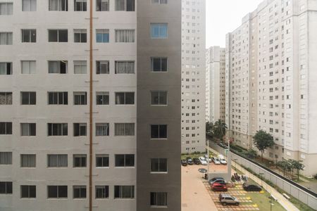 Apartamento para alugar com 42m², 2 quartos e sem vaga Apartamento para alugar com 42m², 2 quartos e sem vagaSala - Vista