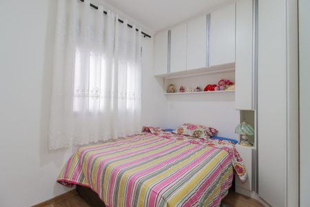 Quarto 2 de apartamento para alugar com 2 quartos, 41m² em Vila São Francisco, Mauá