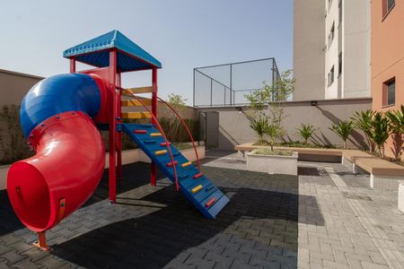 Apartamento para alugar com 41m², 2 quartos e 1 vaga Apartamento para alugar com 41m², 2 quartos e 1 vagaÁrea comum - Playground