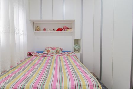 Quarto 2 de apartamento para alugar com 2 quartos, 41m² em Vila São Francisco, Mauá