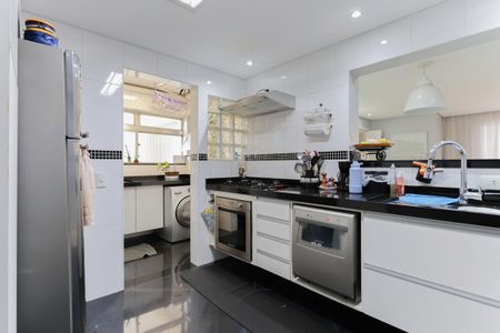 Apartamento para alugar com 131m², 3 quartos e 2 vagas Apartamento para alugar com 131m², 3 quartos e 2 vagasCozinha
