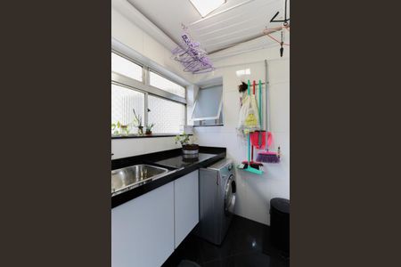 Apartamento para alugar com 131m², 3 quartos e 2 vagas Apartamento para alugar com 131m², 3 quartos e 2 vagasÁrea de serviço