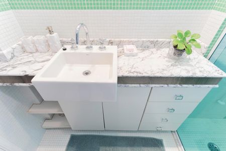 Apartamento para alugar com 131m², 3 quartos e 2 vagas Apartamento para alugar com 131m², 3 quartos e 2 vagasBanheiro social