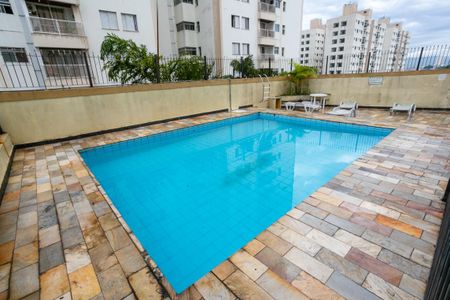 Apartamento para alugar com 131m², 3 quartos e 2 vagas Apartamento para alugar com 131m², 3 quartos e 2 vagasÁrea comum - Piscina