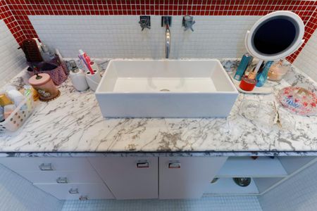 Apartamento para alugar com 131m², 3 quartos e 2 vagas Apartamento para alugar com 131m², 3 quartos e 2 vagasBanheiro da suíte