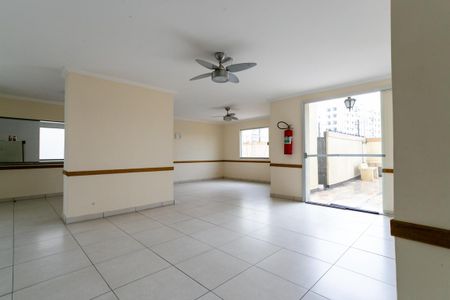 Apartamento para alugar com 131m², 3 quartos e 2 vagas Apartamento para alugar com 131m², 3 quartos e 2 vagasÁrea comum - Salão de festas