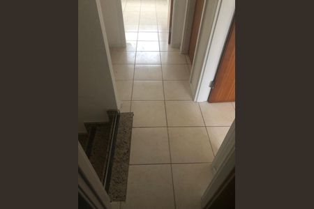 Corredor de casa de condomínio à venda com 3 quartos, 84m² em Vargem Pequena, Rio de Janeiro