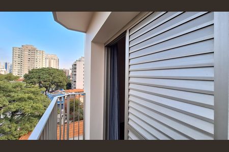 Apartamento à venda com 180m², 3 quartos e 2 vagas Apartamento à venda com 180m², 3 quartos e 2 vagasVaranda suíte