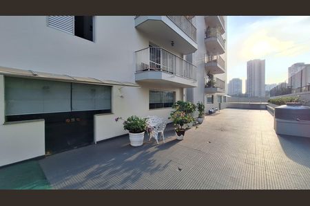 Apartamento à venda com 180m², 3 quartos e 2 vagas Apartamento à venda com 180m², 3 quartos e 2 vagasÁrea comum