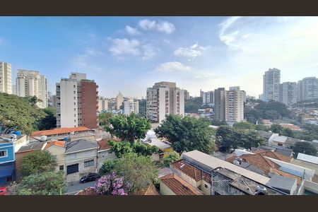 Apartamento à venda com 180m², 3 quartos e 2 vagas Apartamento à venda com 180m², 3 quartos e 2 vagasVista
