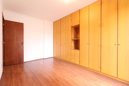 Apartamento à venda com 180m², 3 quartos e 2 vagasQuarto 2