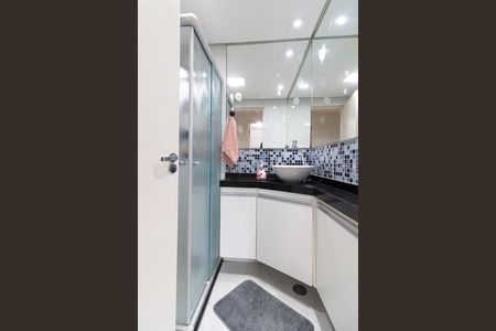 Apartamento à venda com 68m², 3 quartos e 1 vaga Apartamento à venda com 68m², 3 quartos e 1 vagaBanheiro 1