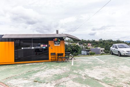 Casa de condomínio à venda com 169m², 3 quartos e 3 vagas