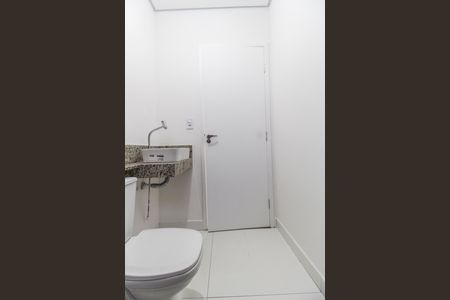Casa de condomínio à venda com 169m², 3 quartos e 3 vagas Casa de condomínio à venda com 169m², 3 quartos e 3 vagasBanheiro da Suíte