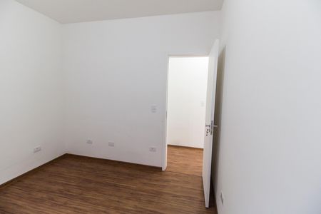 Casa de condomínio à venda com 169m², 3 quartos e 3 vagas Casa de condomínio à venda com 169m², 3 quartos e 3 vagasQuarto 2