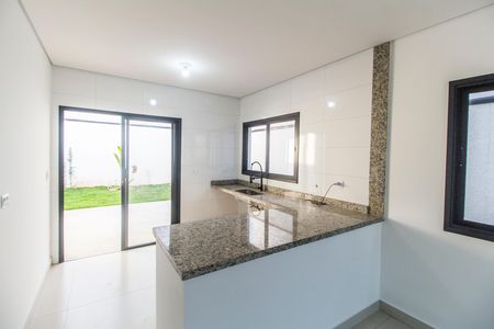 Casa de condomínio à venda com 169m², 3 quartos e 3 vagas Casa de condomínio à venda com 169m², 3 quartos e 3 vagasCozinha