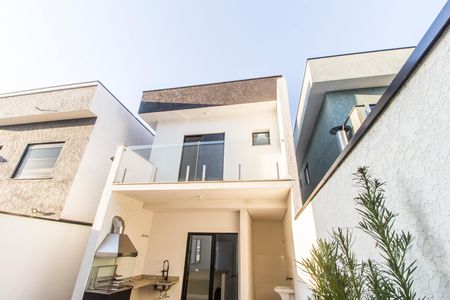 Casa de condomínio à venda com 169m², 3 quartos e 3 vagas Casa de condomínio à venda com 169m², 3 quartos e 3 vagasFachada
