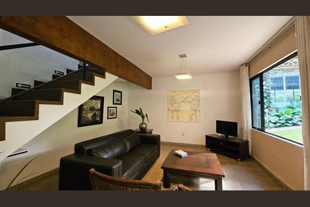 Casa para alugar com 70m², 1 quarto e 1 vaga