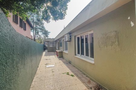 Casa à venda com 350m², 3 quartos e 2 vagas Casa à venda com 350m², 3 quartos e 2 vagasCorredor