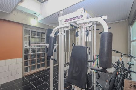 Casa à venda com 350m², 3 quartos e 2 vagas Casa à venda com 350m², 3 quartos e 2 vagasAcademia