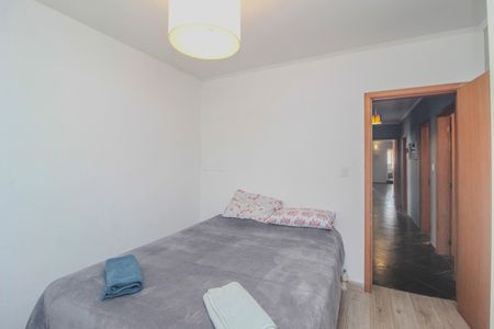 Casa à venda com 350m², 3 quartos e 2 vagas Casa à venda com 350m², 3 quartos e 2 vagasQuarto 3