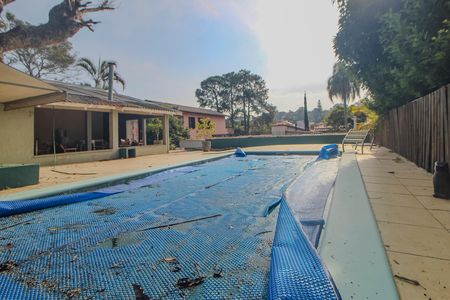 Casa à venda com 350m², 3 quartos e 2 vagas Casa à venda com 350m², 3 quartos e 2 vagasPiscina/Quintal/Churrasqueira