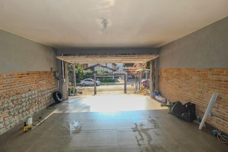 Casa à venda com 350m², 3 quartos e 2 vagas Casa à venda com 350m², 3 quartos e 2 vagasGaragem