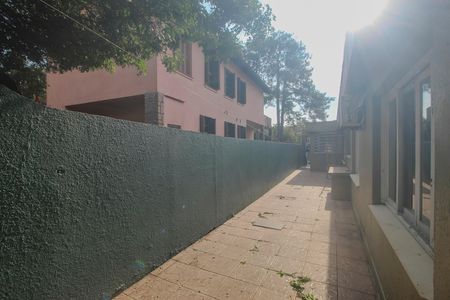 Casa à venda com 350m², 3 quartos e 2 vagas Casa à venda com 350m², 3 quartos e 2 vagasCorredor
